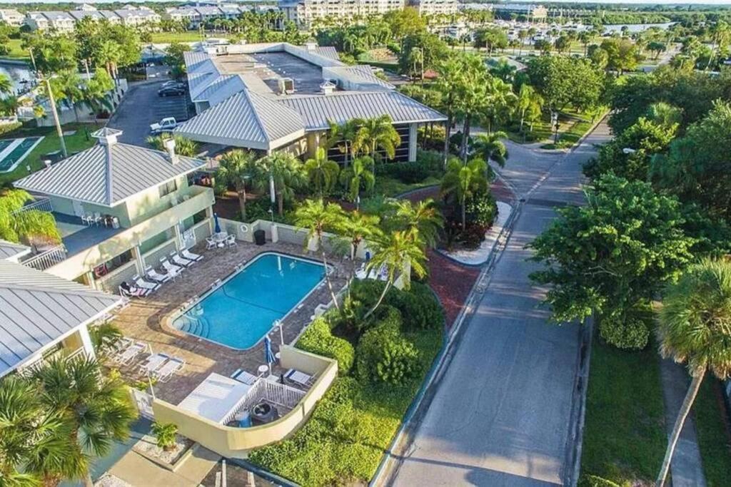 Bay View, Studio206, Beach Steps Away! Pool+Wifi Ruskin Exterior foto
